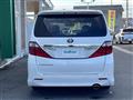 2013 Toyota Alphard