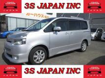 2007 Toyota Voxy