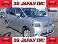 2007 Toyota Voxy
