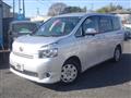 2007 Toyota Voxy