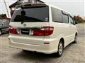 2004 Toyota Alphard