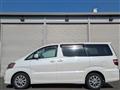 2004 Toyota Alphard
