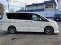 2012 Nissan Serena
