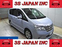 2013 Nissan Serena