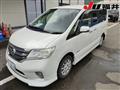 2013 Nissan Serena