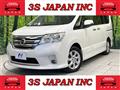 2011 Nissan Serena