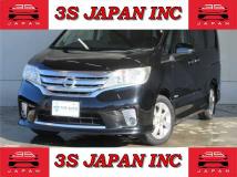 2013 Nissan Serena