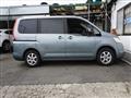 2009 Nissan Serena