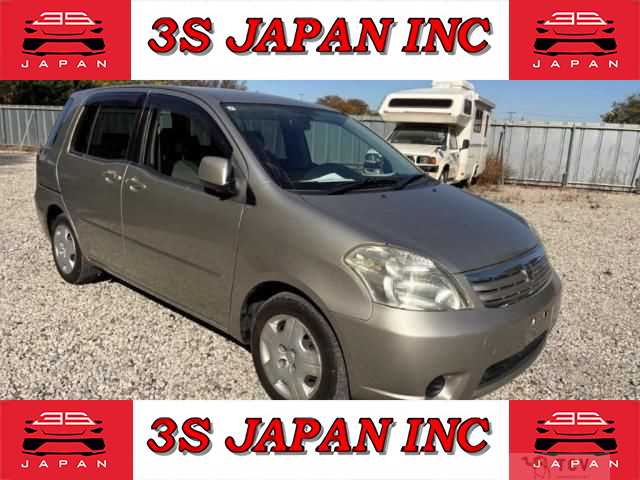 2005 Toyota Raum