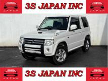 2011 Mitsubishi Pajero Mini