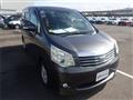 2012 Toyota Noah