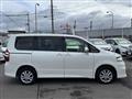 2010 Toyota Noah