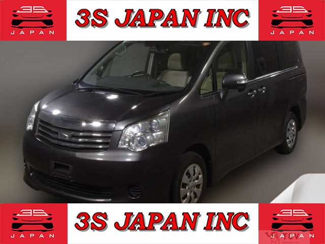 2013 Toyota Noah