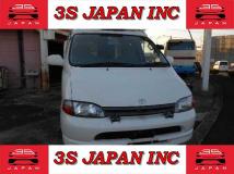 2004 Toyota Granvia