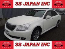 2013 Toyota Crown Majesta