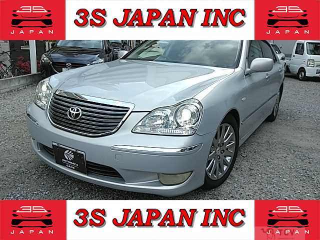 2004 Toyota Crown Majesta