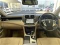2010 Toyota Crown Hybrid