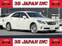 2010 Toyota Crown Hybrid