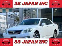 2012 Toyota Crown