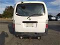 2004 Nissan Caravan