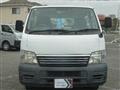 2005 Nissan Caravan