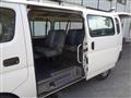 2004 Nissan Caravan