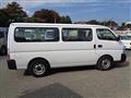 2004 Nissan Caravan