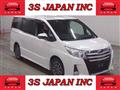 2016 Toyota Noah