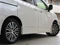 2017 Nissan Elgrand