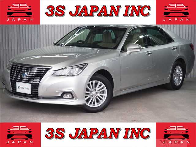 2016 Toyota Crown Hybrid