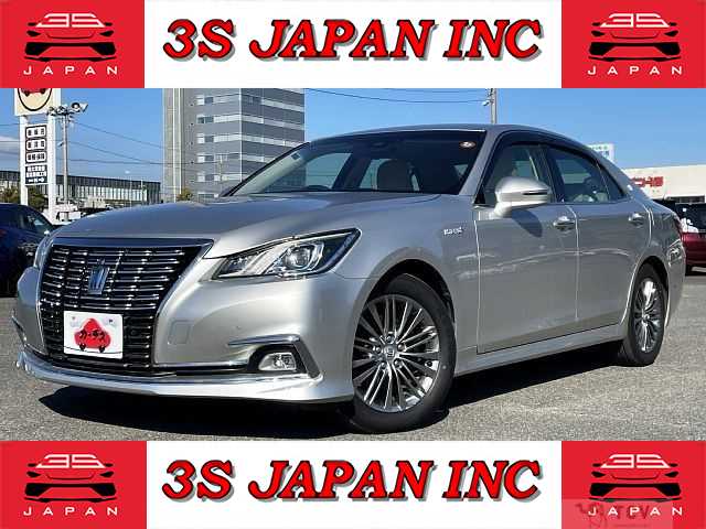2016 Toyota Crown Hybrid