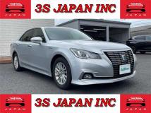 2016 Toyota Crown Hybrid