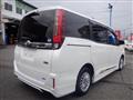 2015 Toyota Noah
