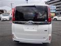 2015 Toyota Noah