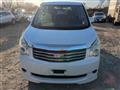2013 Toyota Noah