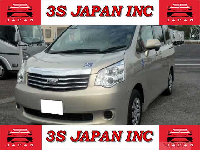 2012 Toyota Noah