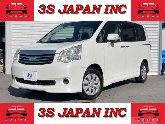 2013 Toyota Noah