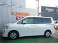 2010 Toyota Noah