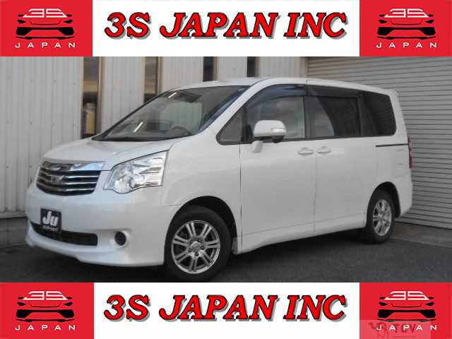 2013 Toyota Noah