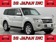 2012 Mitsubishi Pajero