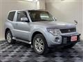 2013 Mitsubishi Pajero
