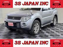 2013 Mitsubishi Pajero