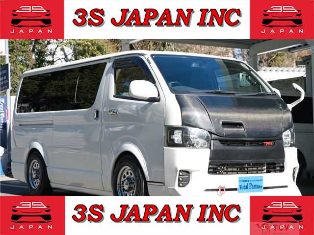 2015 Toyota Regiusace Van