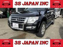 2015 Mitsubishi Pajero