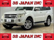 2011 Mitsubishi Pajero