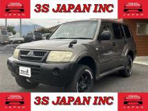 2004 Mitsubishi Pajero