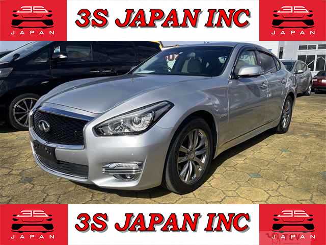 2015 Nissan FUGA HYBRID