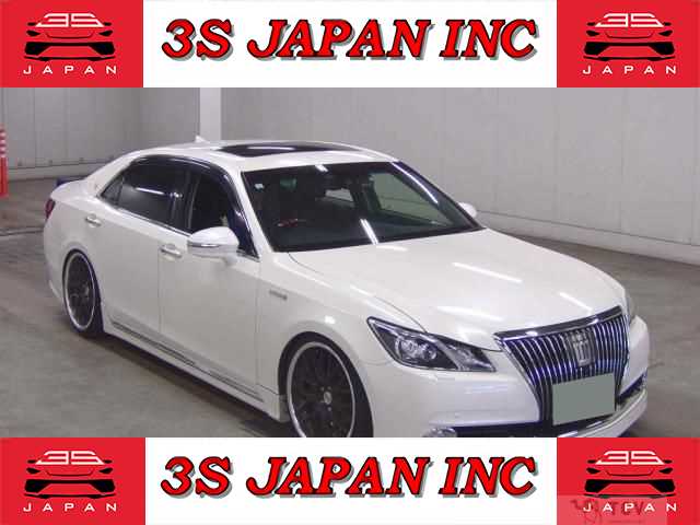 2015 Toyota Crown Majesta