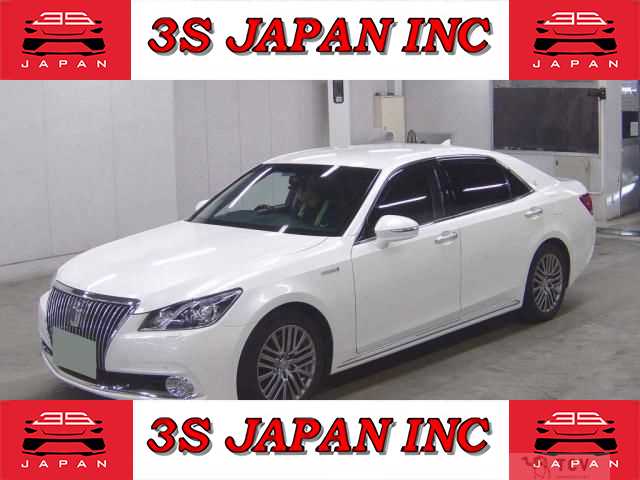 2015 Toyota Crown Majesta