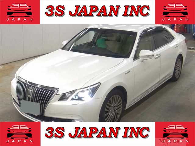2015 Toyota Crown Majesta